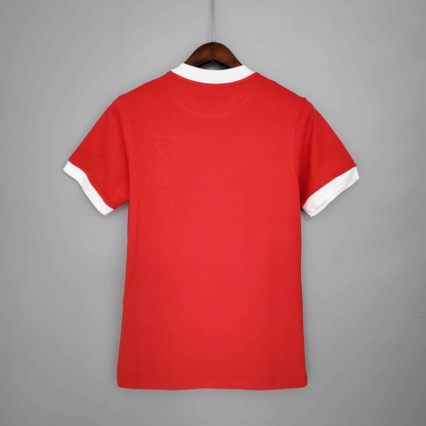 LiverpooI 1965 Home Kit