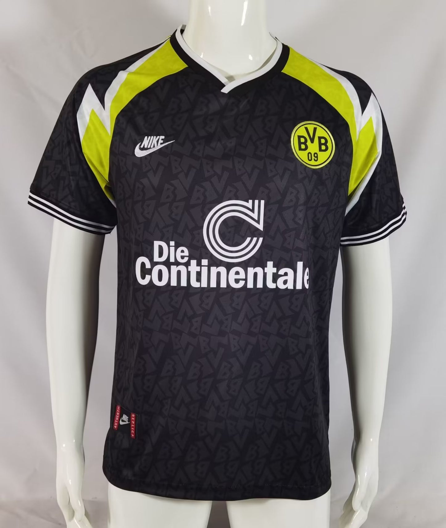 Borussia Dortmund 1995/1996 Away Kit