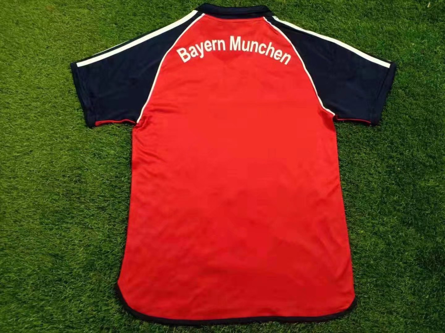 Bayern Munich 2000/01 Home Kit