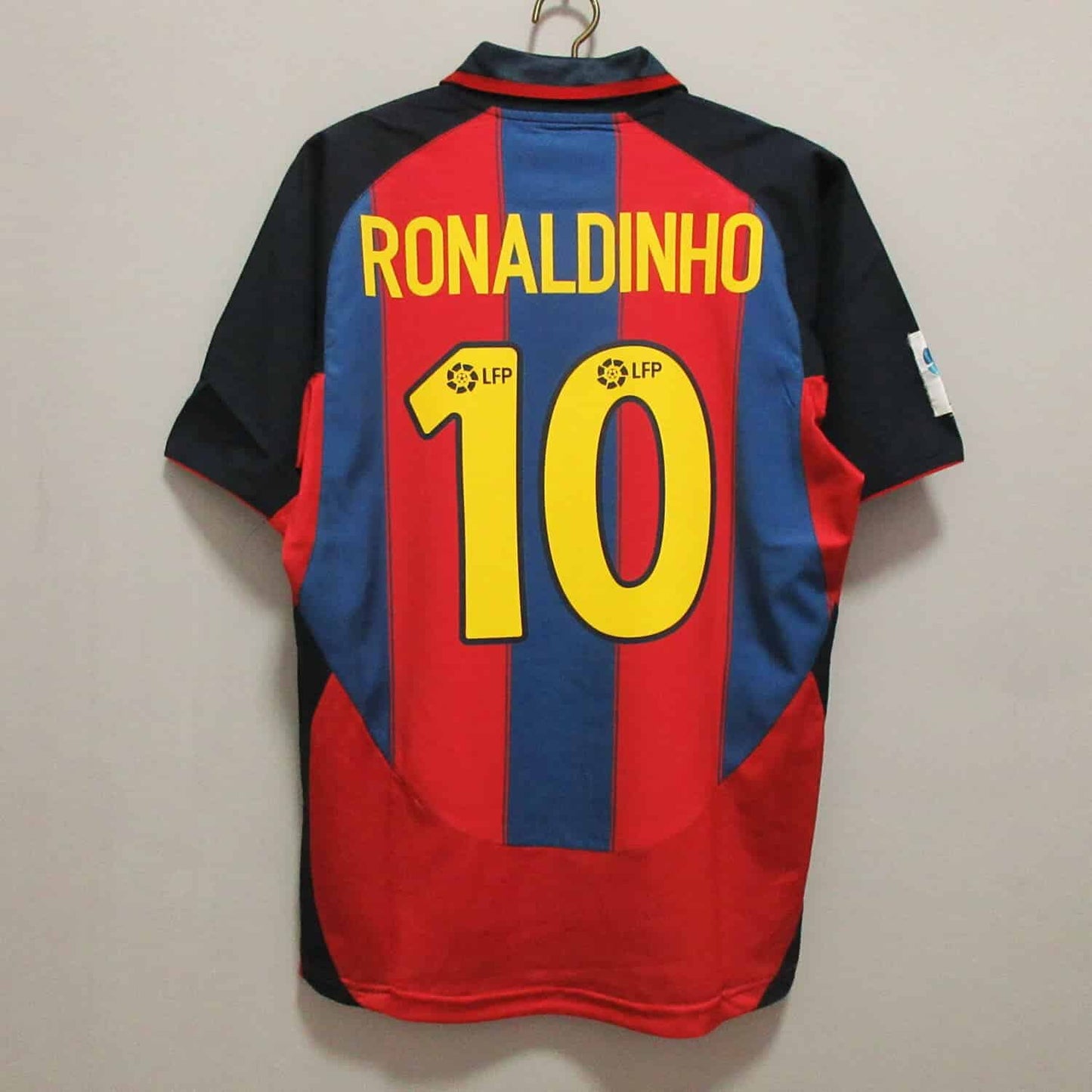 Barcelona 2003/2004 Home Kit