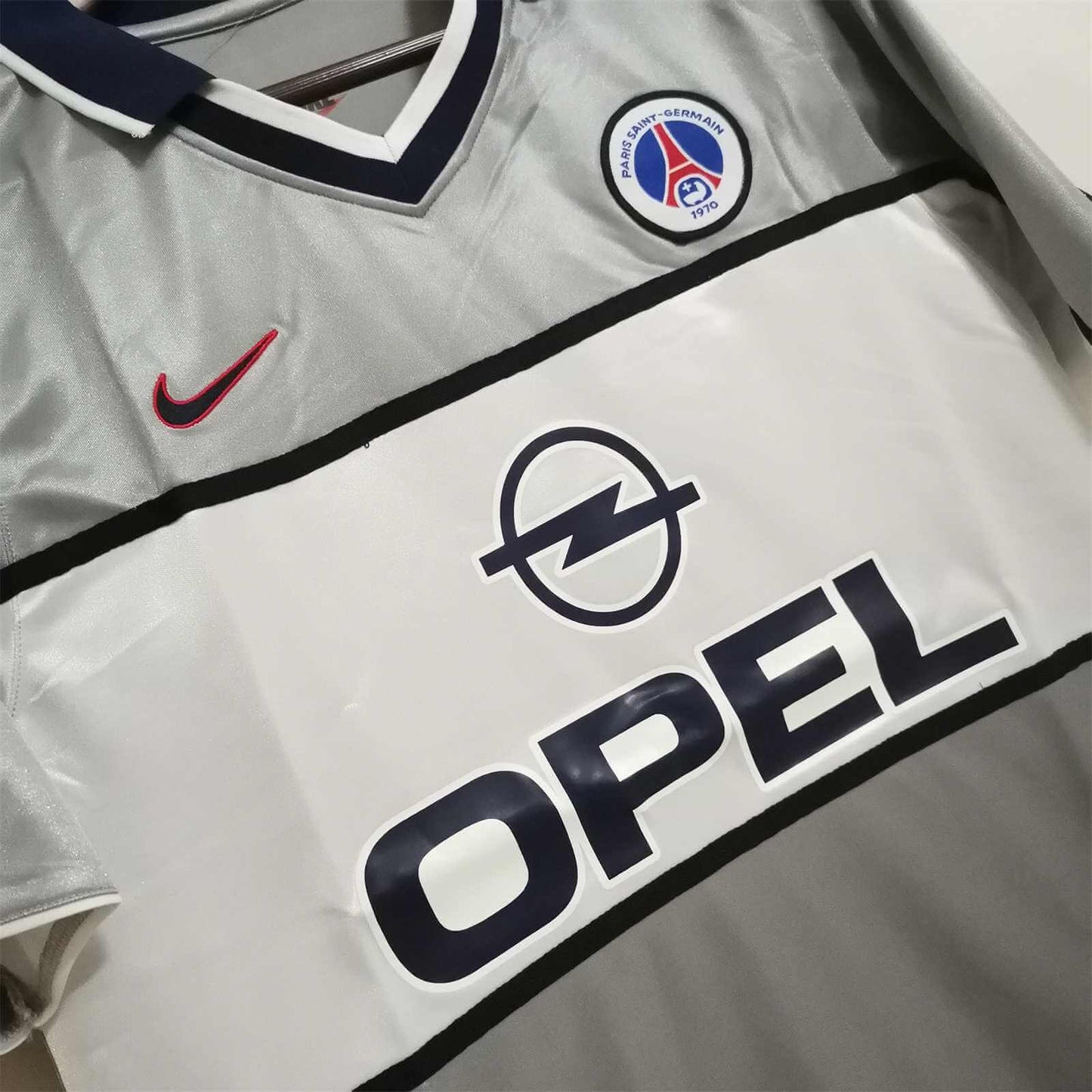 PSG 2000/01 Away Grey Kit