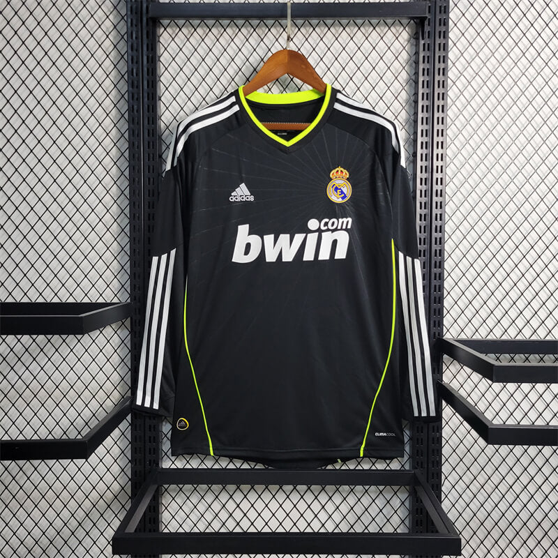 Real Madrid 2010/2011 Away Kit