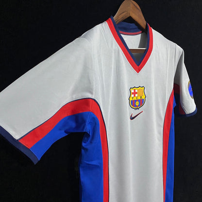 Barcelona 2000/2001 Away kit