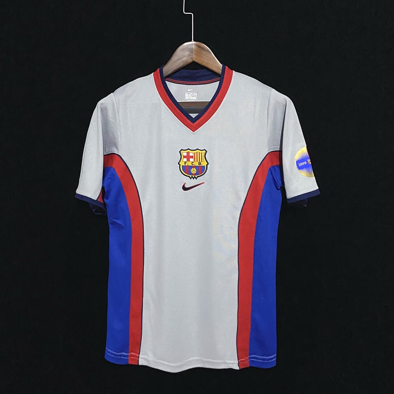 Barcelona 2000/2001 Away kit