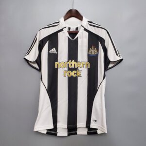 Newcastle Utd 2005/2006 Home Kit