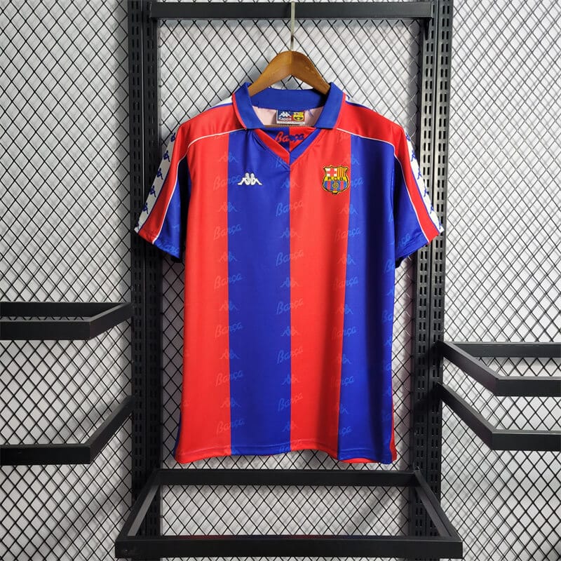 Barcelona  1992/1995 Home kit