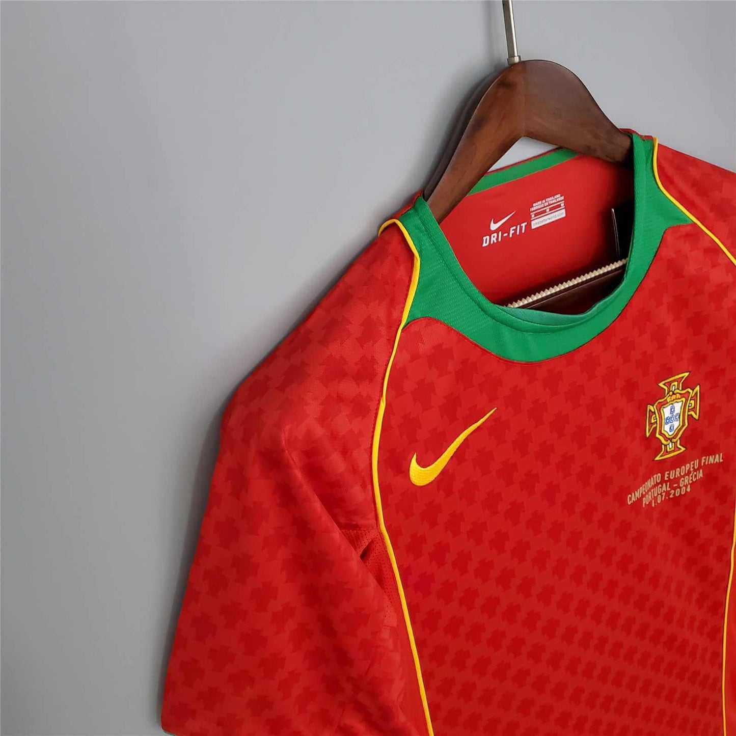 Portugal 2004/05 Home Kit