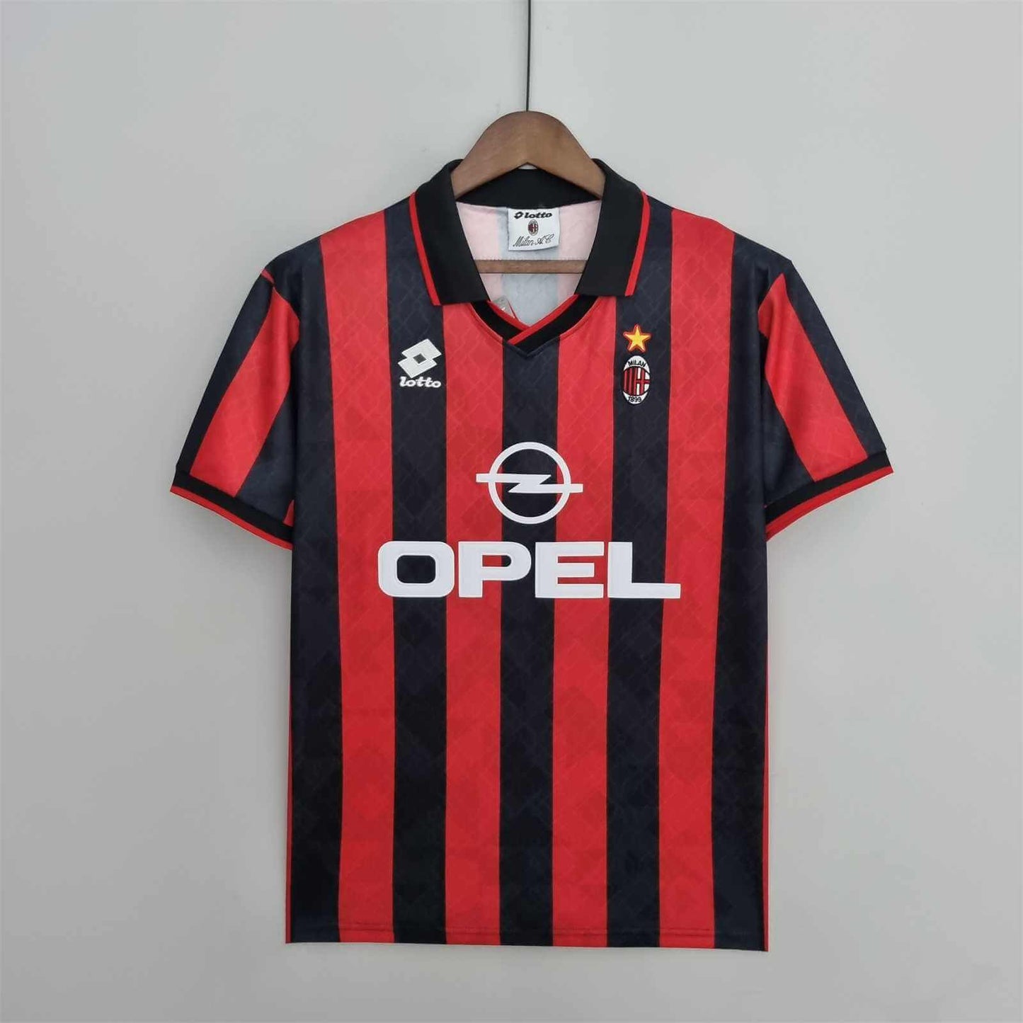 AC Milan 1995/1996 Home kit