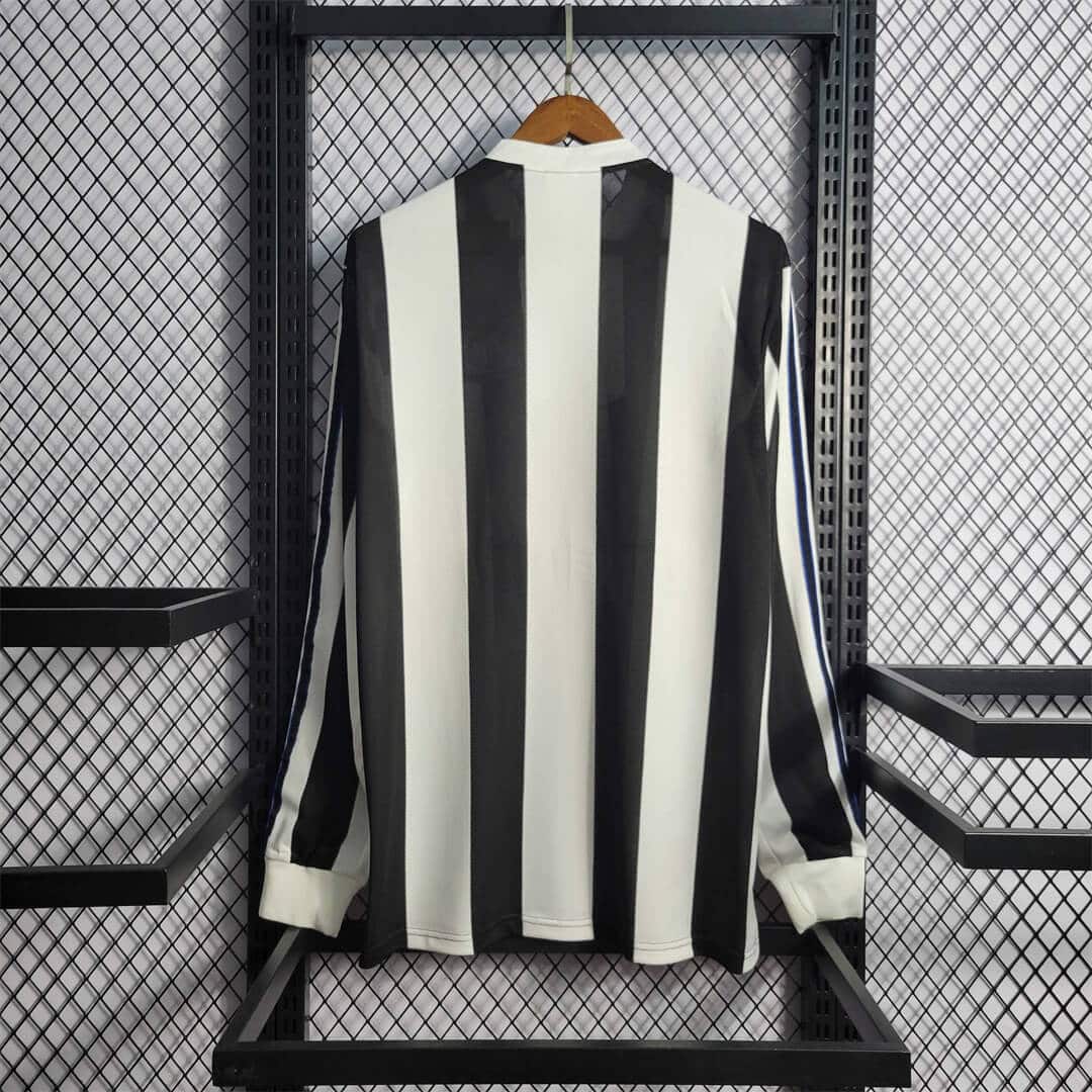 Newcastle Utd 95/97 Home Kit