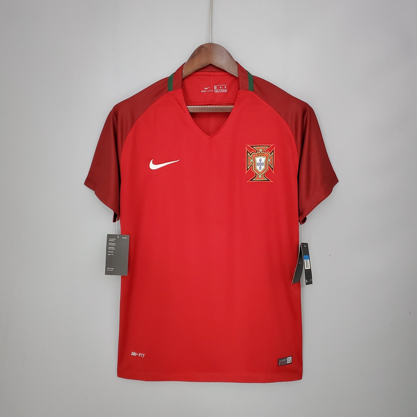 Portugal 2016/17 Home Kit