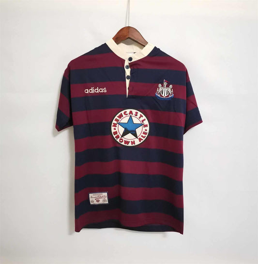 Newcastle Utd 1995/1996 Away Kit